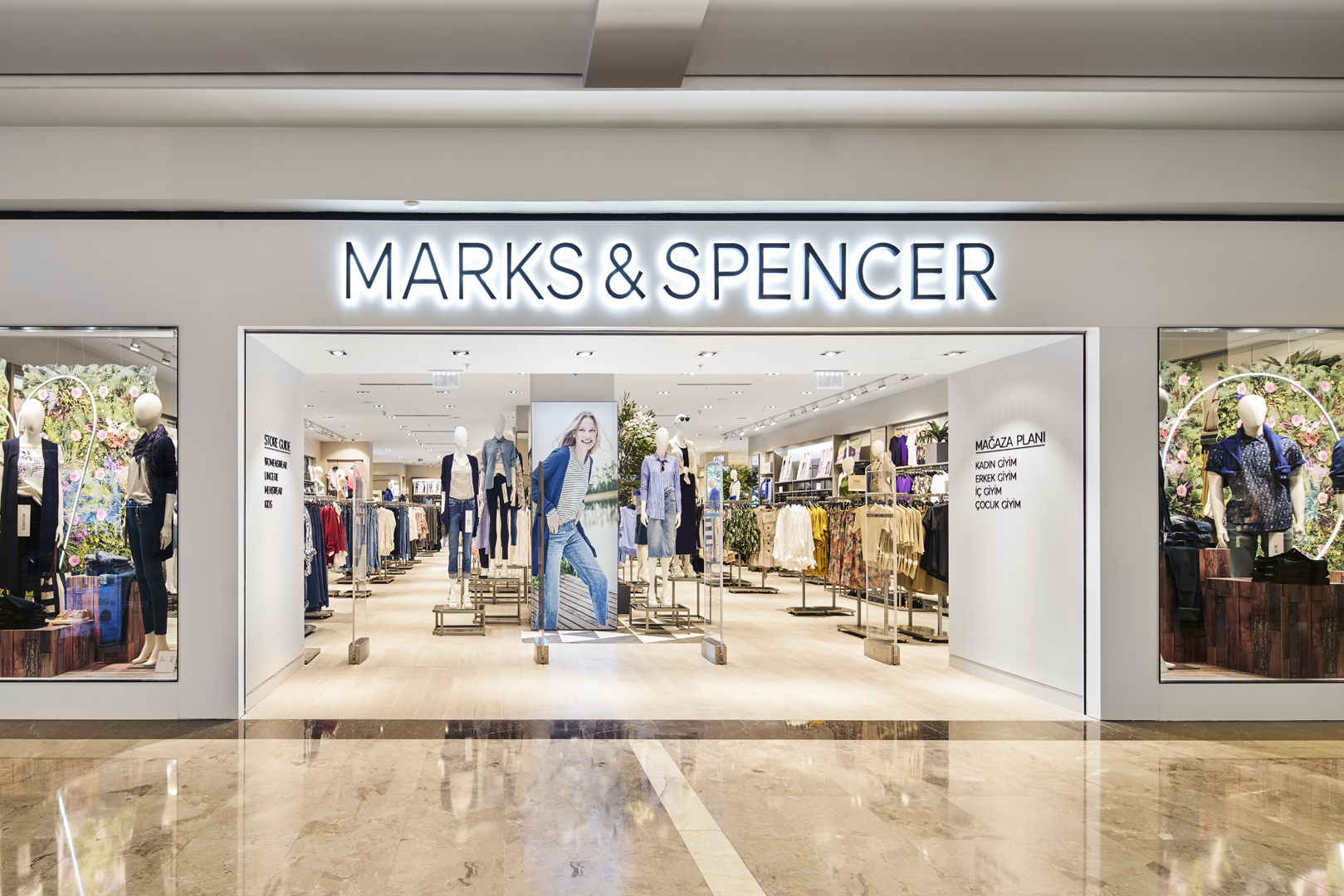 İngiltere merkezli perakende zinciri Marks & Spencer (M&S), siber saldırıya
