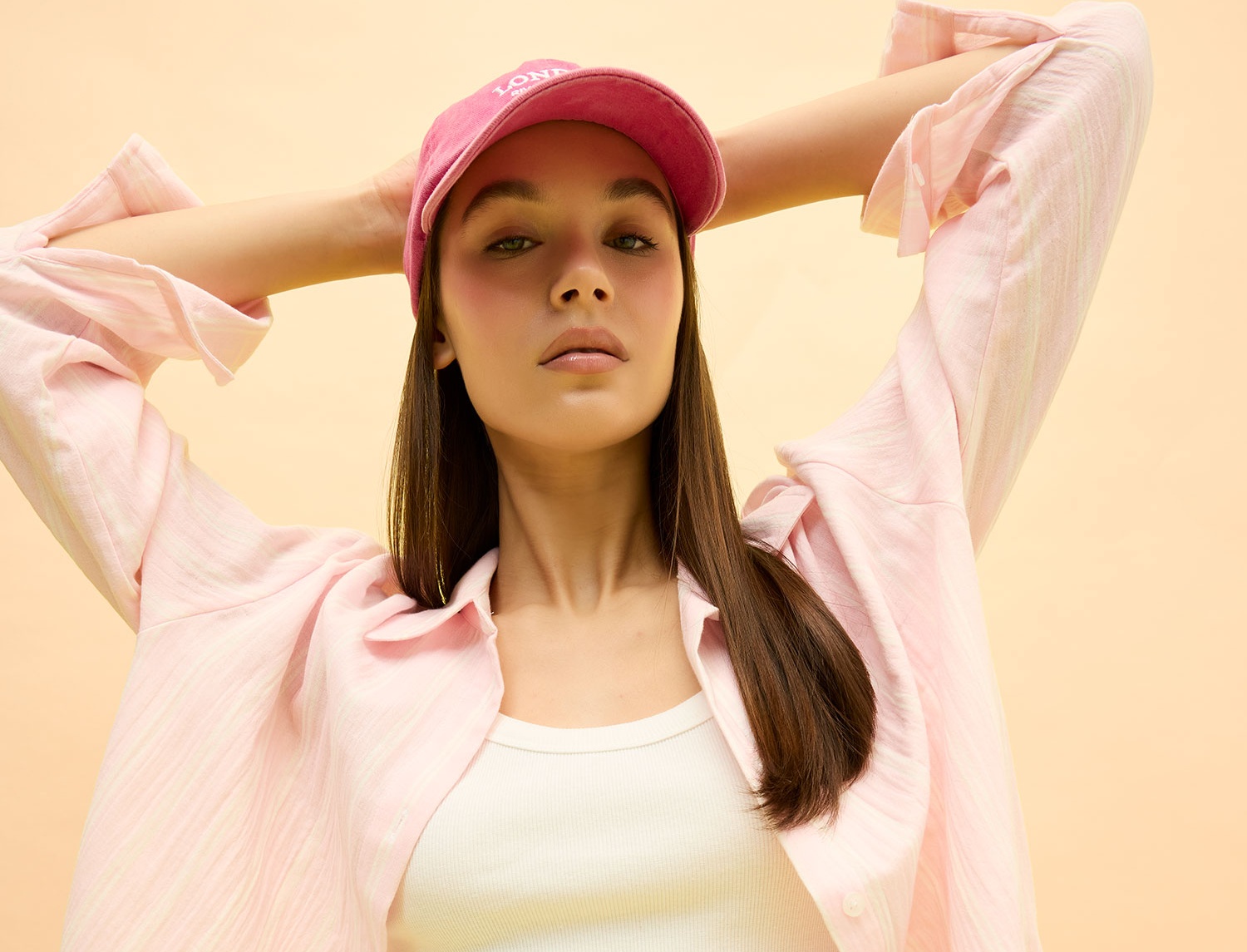 Moda dünyasının en yeni trendlerini sunan DeFacto, pastel tonların yumuşak