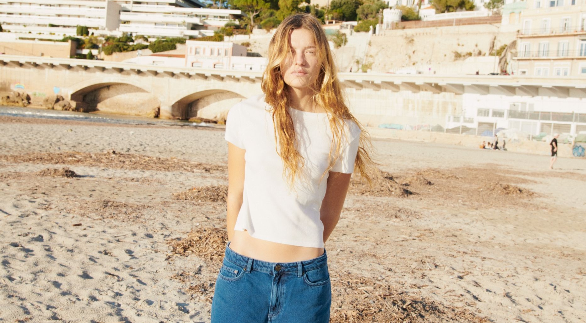 Dünyaca ünlü markalardan favori tasarımcılara uzanan güçlü bir seçkiyle yazı