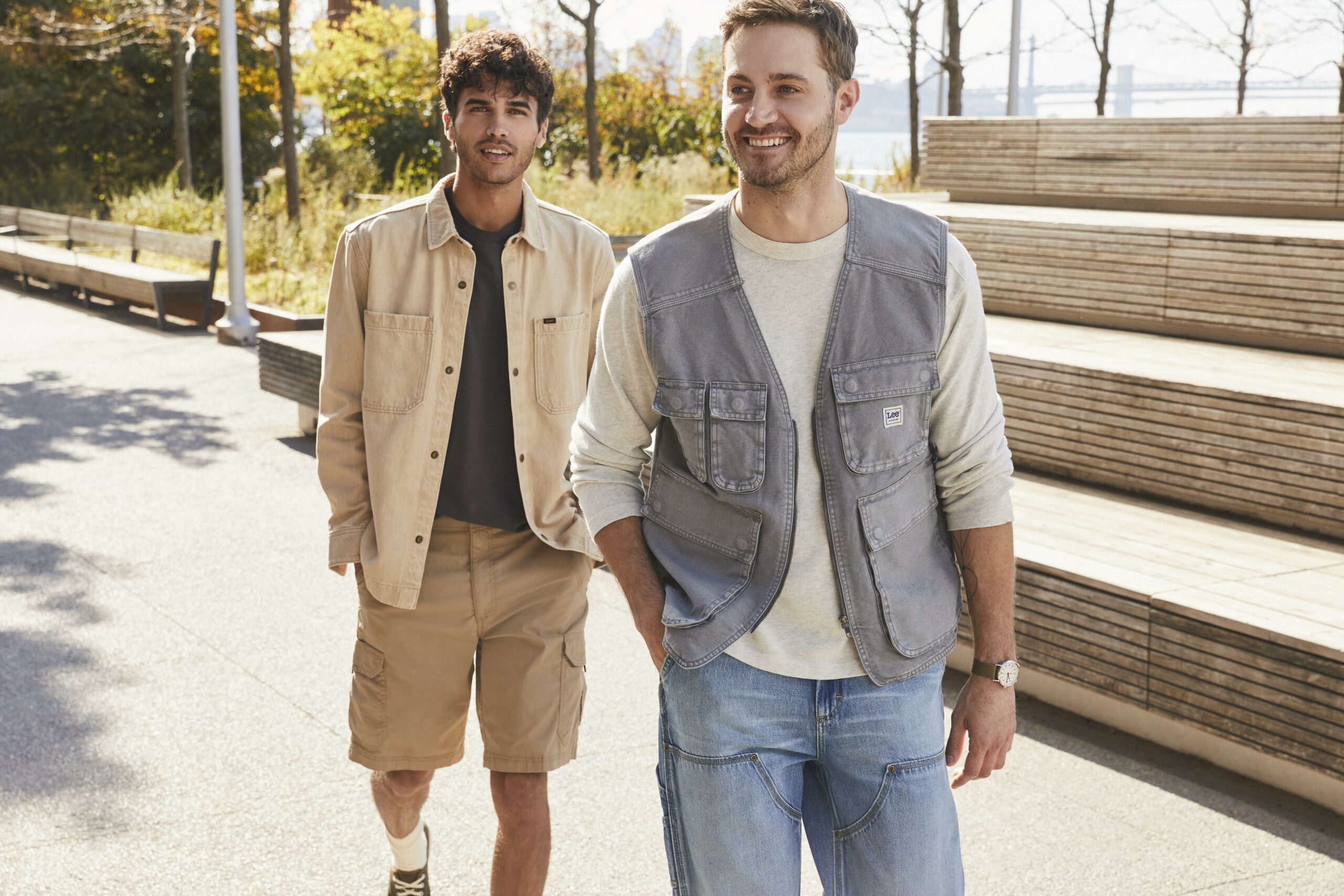 Lee, denim alanındaki uzmanlığı ve zamansız tasarımlarıyla stiline uzun vadeli