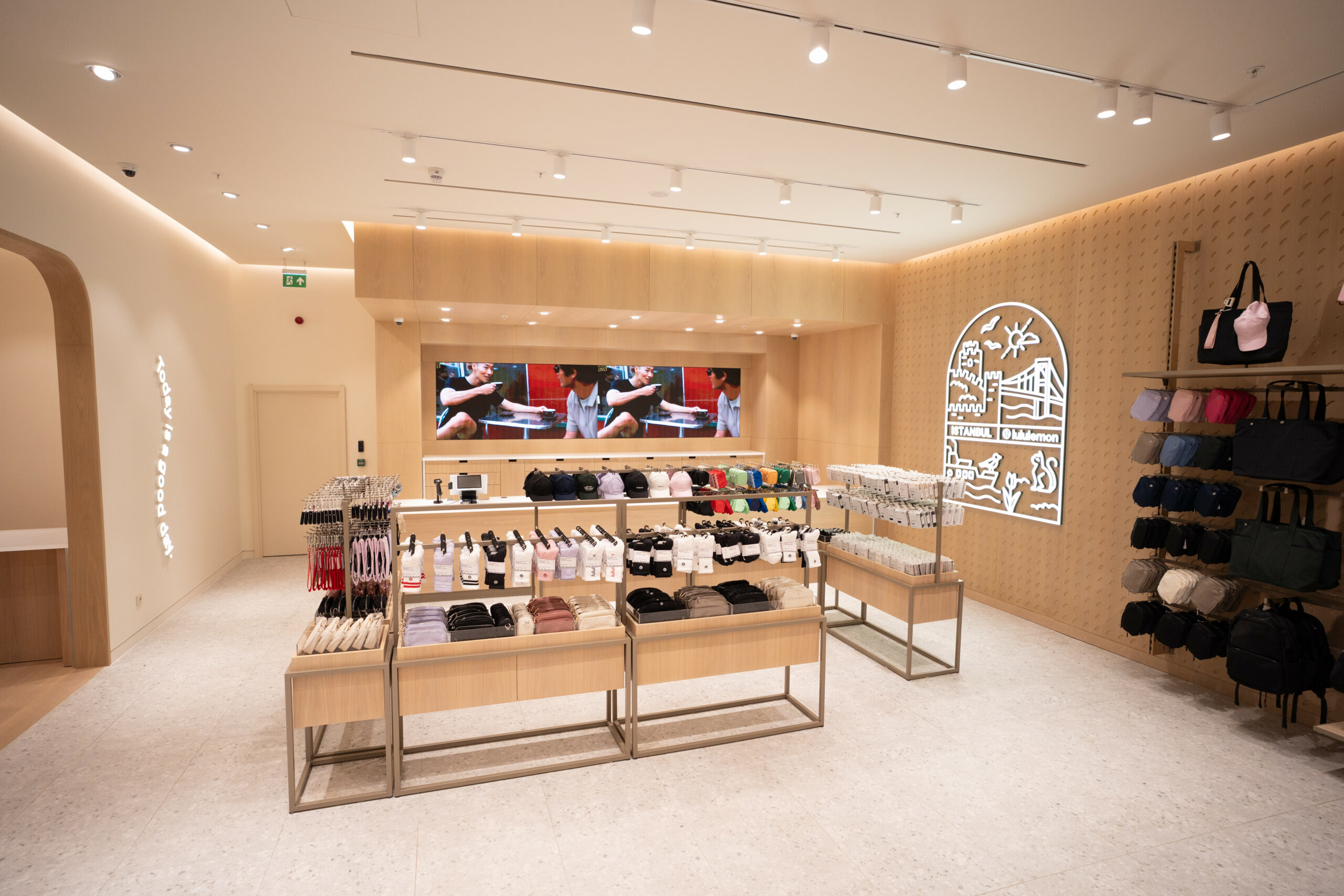 Aktif yaşam tutkunların favori markası lululemon, İstanbul’da gerçekleştirdiği ilham verici