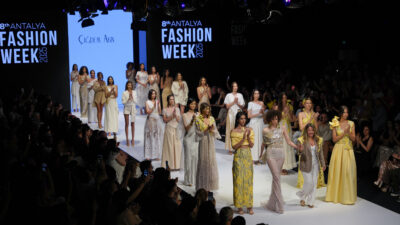 Antalya’yı turizmin yanı sıra modanın uluslararası buluşma noktası olarak da