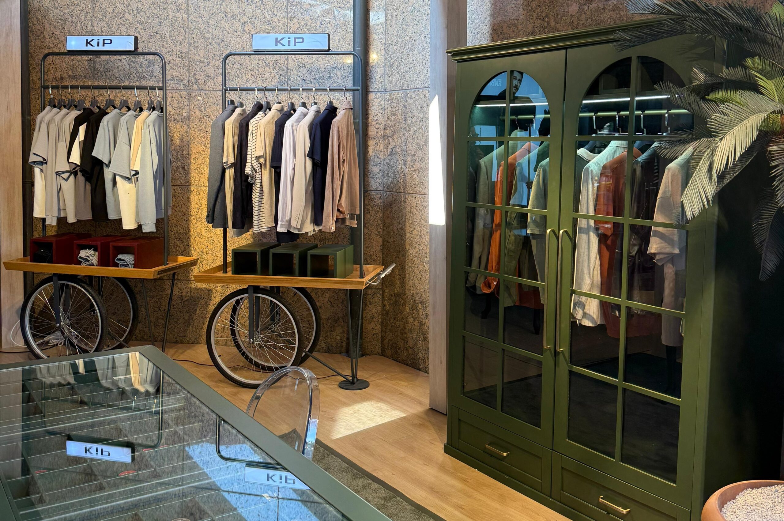 Erkek moda markası KİP, 2025 İlkbahar/Yaz Koleksiyonu ile Perakende Günleri’nin