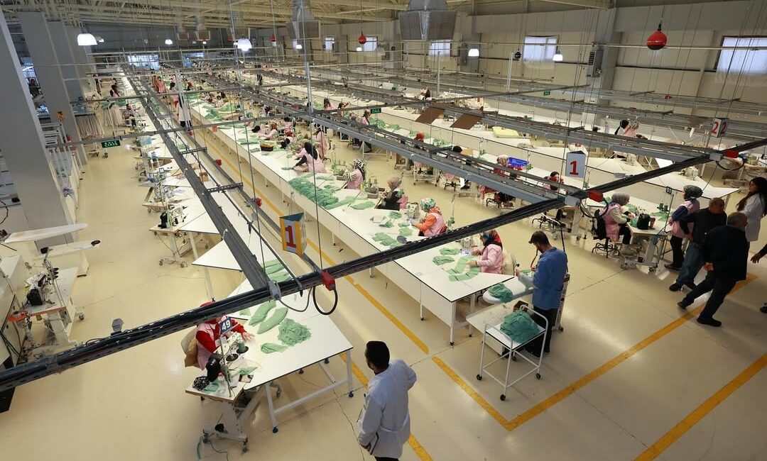 İstanbul Sanayi Odası Türkiye İmalat PMI Nisan'da bir önceki aya