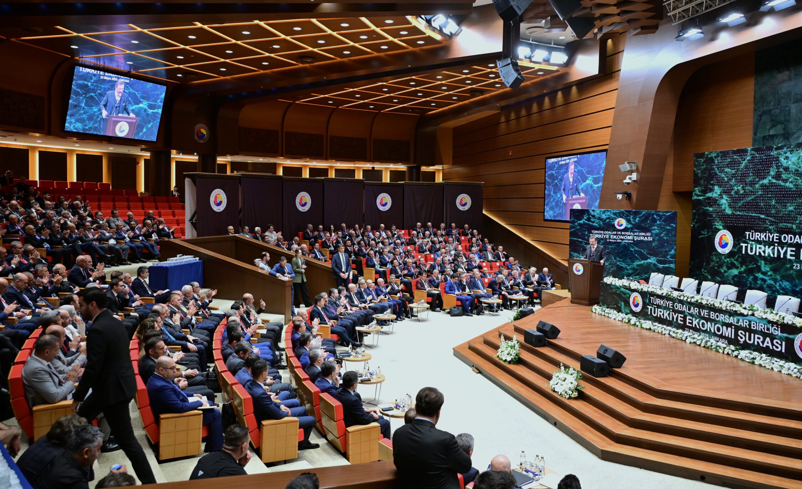 Türkiye Odalar ve Borsalar Birliği (TOBB) Başkanı Rifat Hisarcıklıoğlu, ABD'nin