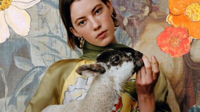 Burberry’nin baharı karşılamak için Highgrove ile birlikte hazırladığı 28 parçalık