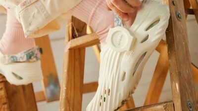 G-Shock ve Crocs’un iş birliğinden doğan Crocs Echo Wave terlik,