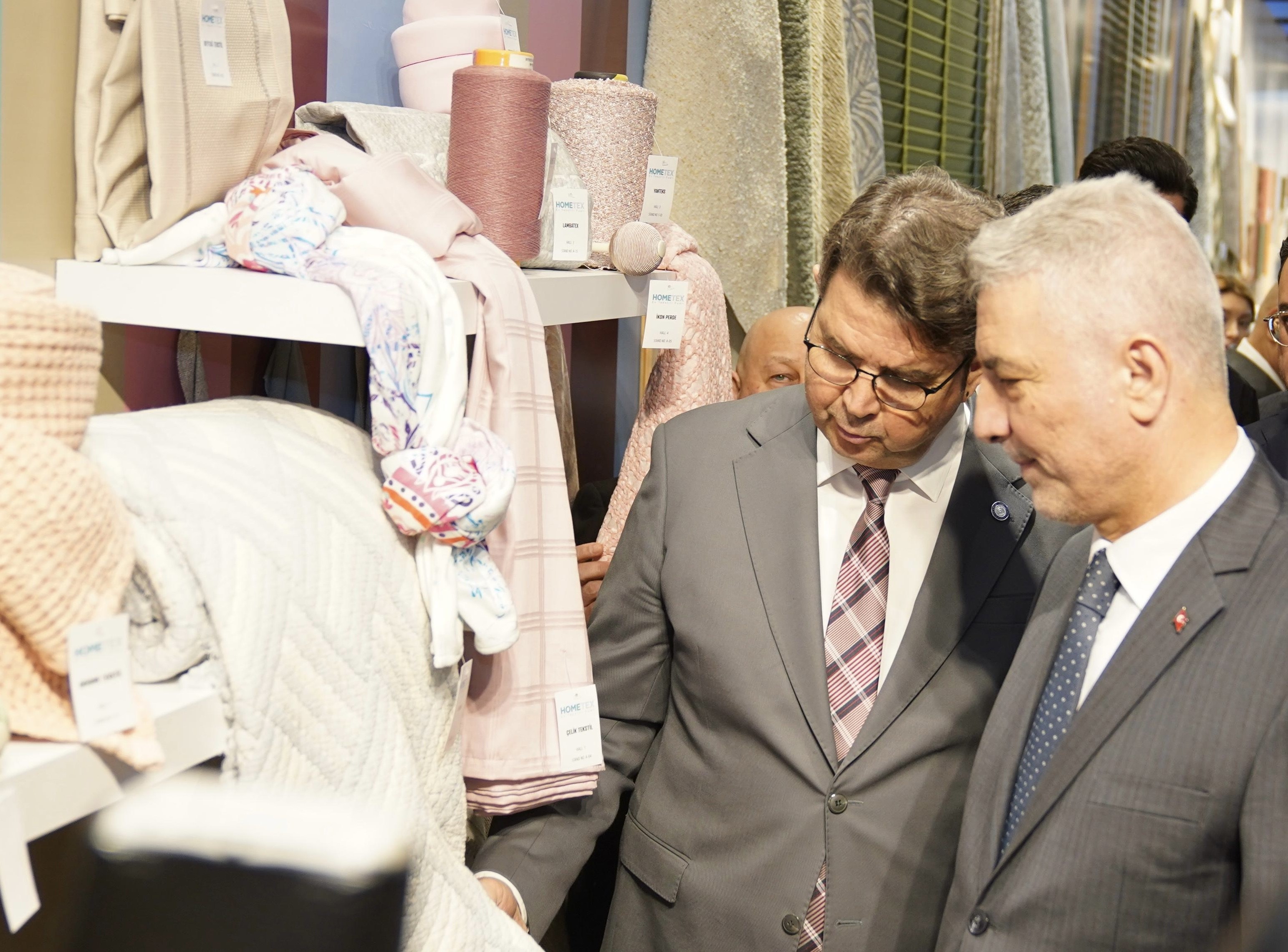 İstanbul Fuar Merkezinde devam eden Hometex 2025 Fuarında Denizli'den 94