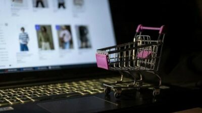 Çinli e-ticaret devi Temu sadece ABD'den gönderim yaptığını açıklasa da