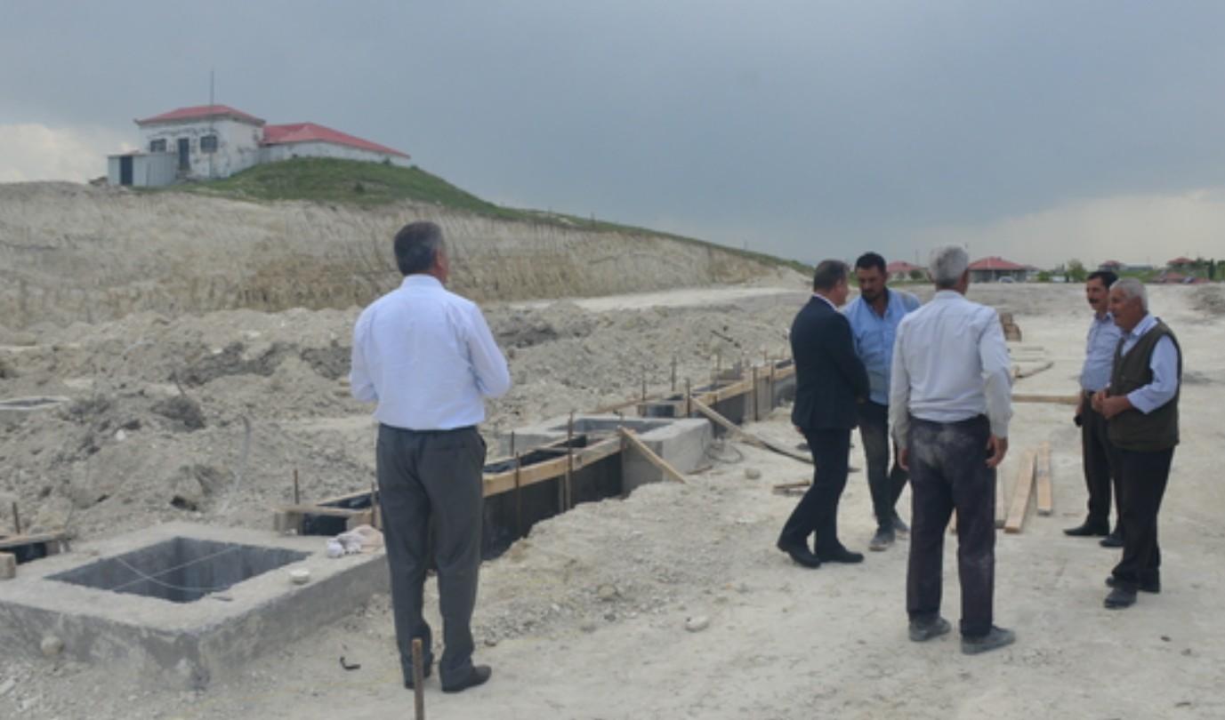 İçinden geçtiği ağır krize rağmen tekstil sektörü istihdam için adeta