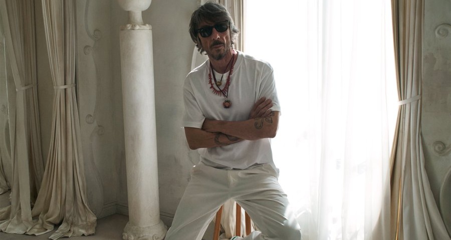 Valentino’da 25 yıllık birikimiyle moda dünyasının saygı duyulan isimlerinden biri