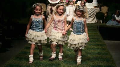 Lüks moda dünyasının ikonik markalarından Roberto Cavalli, çocuk giyim segmentindeki