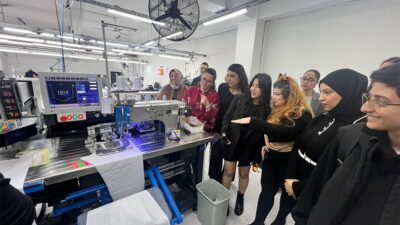 İstanbul Nişantaşı Üniversitesi Tekstil ve Moda Tasarımı Bölümü öğrencileri teknik