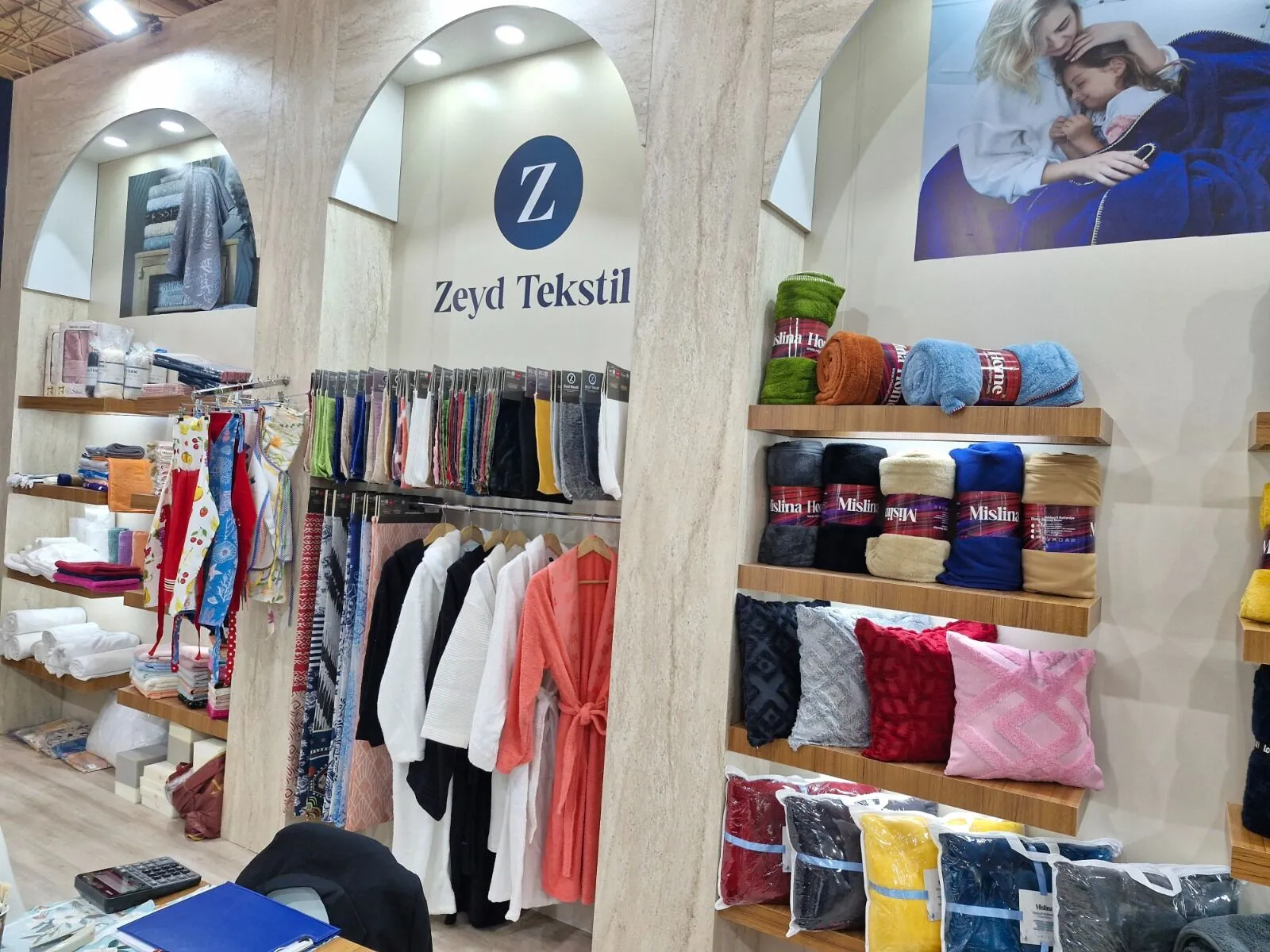 Denizli merkezli Zeyd Tekstil, teknik tekstil ve ev tekstilindeki liderliğini çadırlık