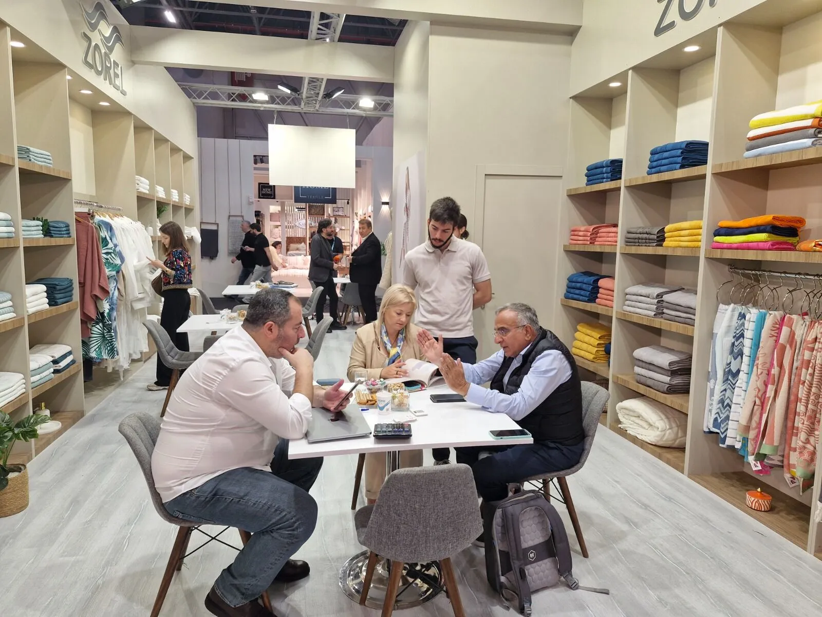 Zorel Tekstil İhracat ve Pazarlama Müdürü Veysel Akçay, "Bu sene