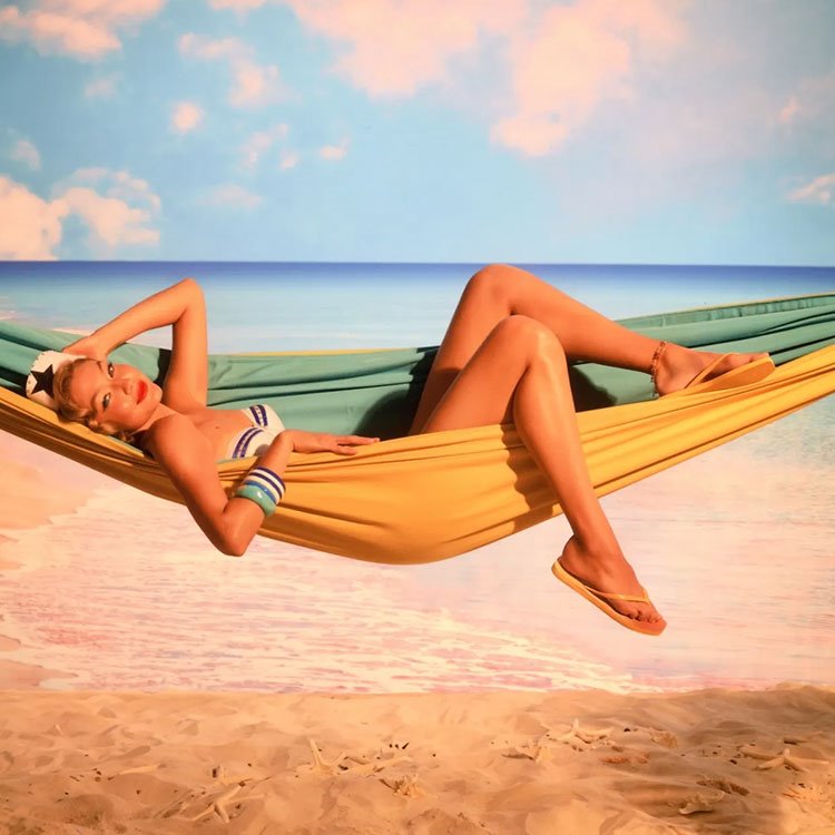 Süper model Gigi Hadid ve Brezilyalı ünlü parmak arası terlik