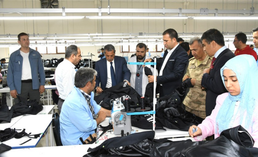 Adıyaman'da üretim yapan Karahanlı Tekstil İnşaat Turizm Otomotiv Medikal Sanayi