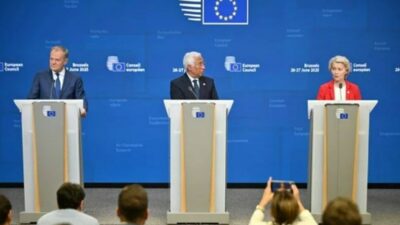 ABD Başkanı Donald Trump'ın Çin ile ticaret anlaşması imzaladıklarını, Hindistan'la