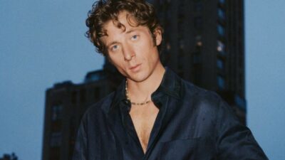 Louis Vuitton, Amerikalı aktör Jeremy Allen White’ın Maison’un en yeni