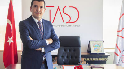 Türkiye Ayakkabı Sanayicileri Derneği Başkanı (TASD) Başkanı Berke İçten, Çin