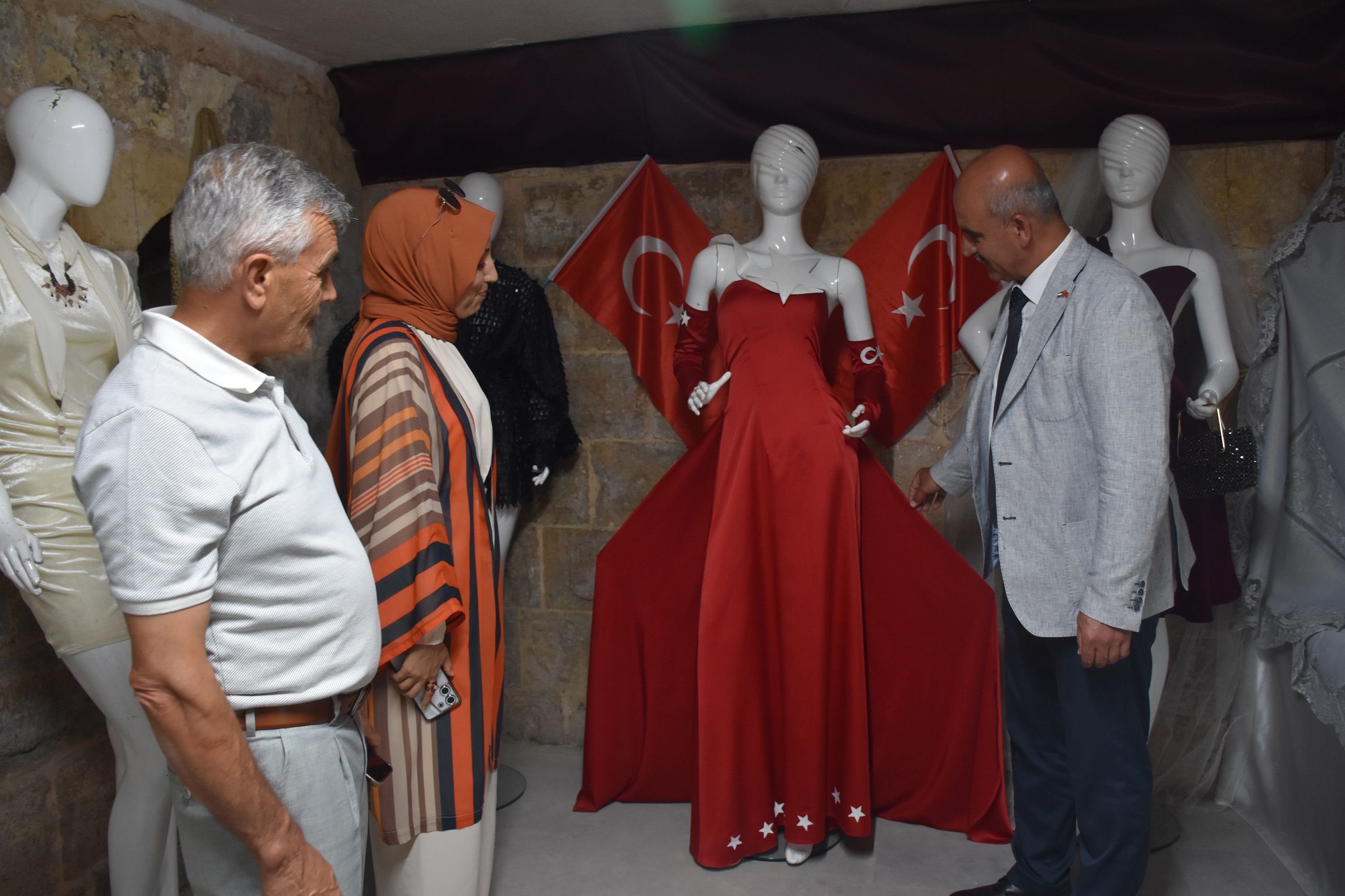 Tarihi dokusu ve düzenlediği kurslarla adeta bir eğitim yuvası haline