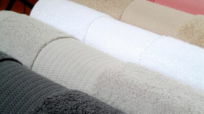 Türkiye'nin genç ihracatçıları finansman erişimindeki ciddi engeller nedeniyle zorlandıklarını belirterek,