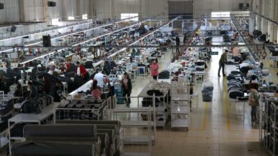 Büyük işletmelerin sektörde taşıyıcı kolon görevi üstlendiğini belirten İstanbul Tekstil