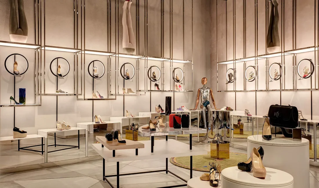 Savills raporu, lüks markaların artan kiralara rağmen mağaza açmaya devam