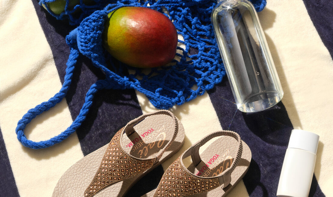 Sıcak havaların vazgeçilmez parçaları terlik ve sandaletler, yaz enerjisini Skechers