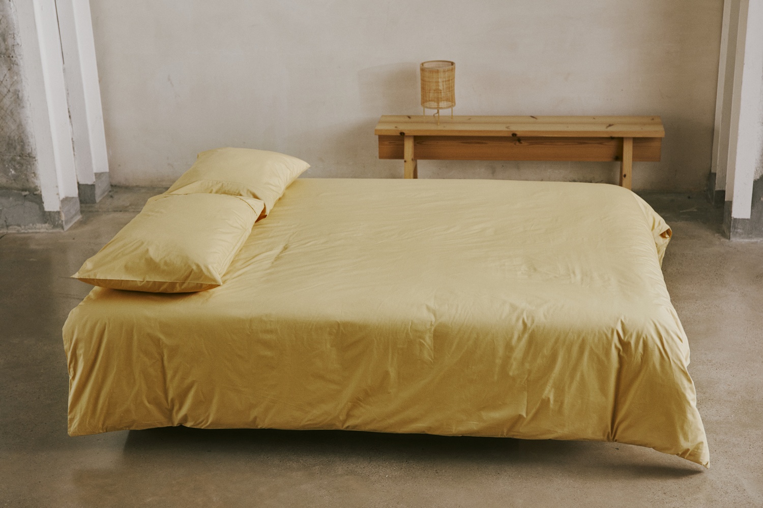 Yaz sıcaklarında uyku kalitesini korumak özen istiyor.  TENCEL™ elyafları kullanılarak