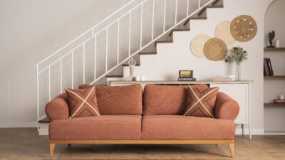 Doğadan ilham alan renk paletleri, nefes alabilen kumaşlar ve zamansız