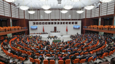 Üretimden ihracata ağır bir krizle karşı karşıya kalan tekstil ve