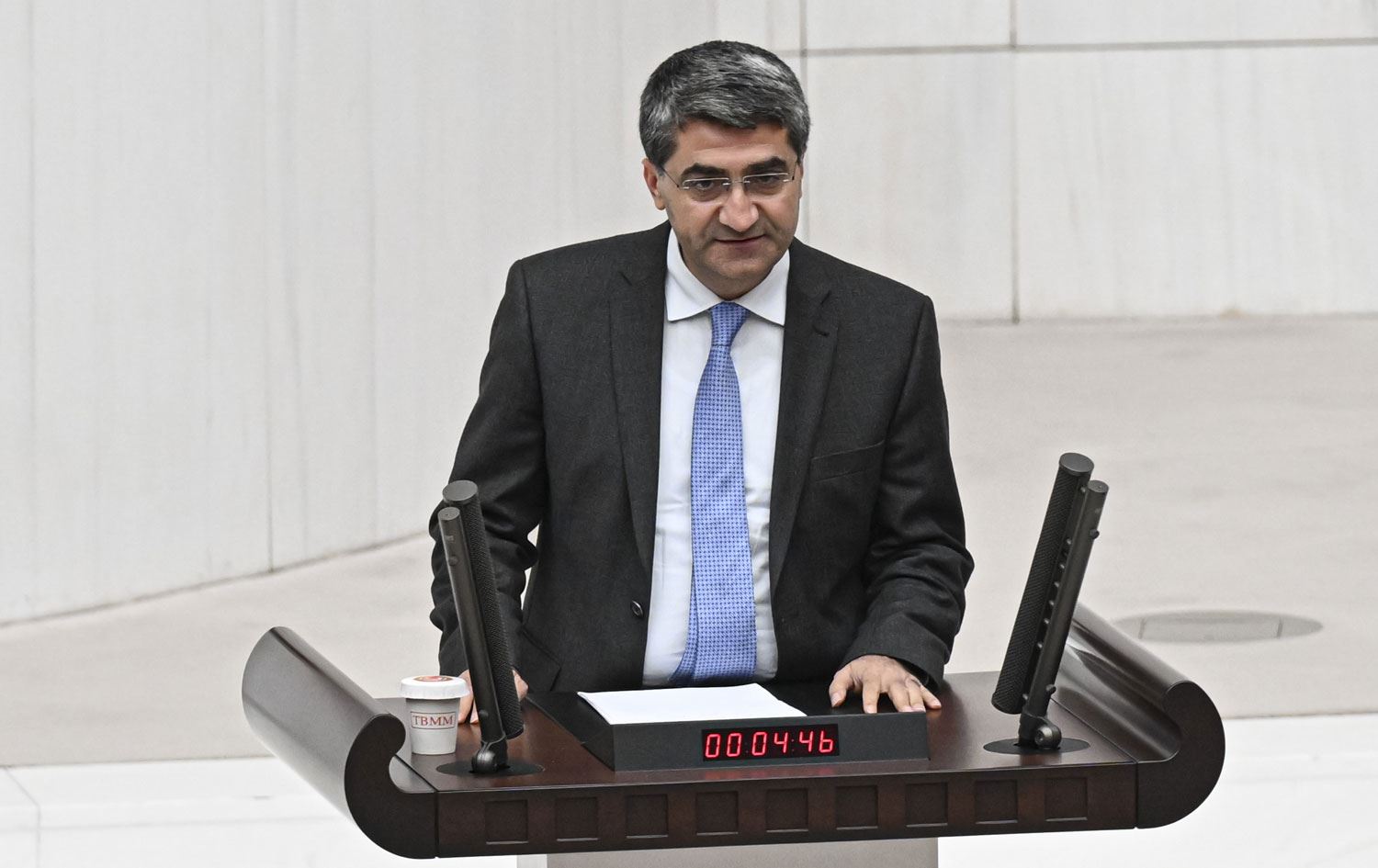 Yeni Yol Partisi Grup Başkan Vekili Mehmet Emin Ekmen, tekstil