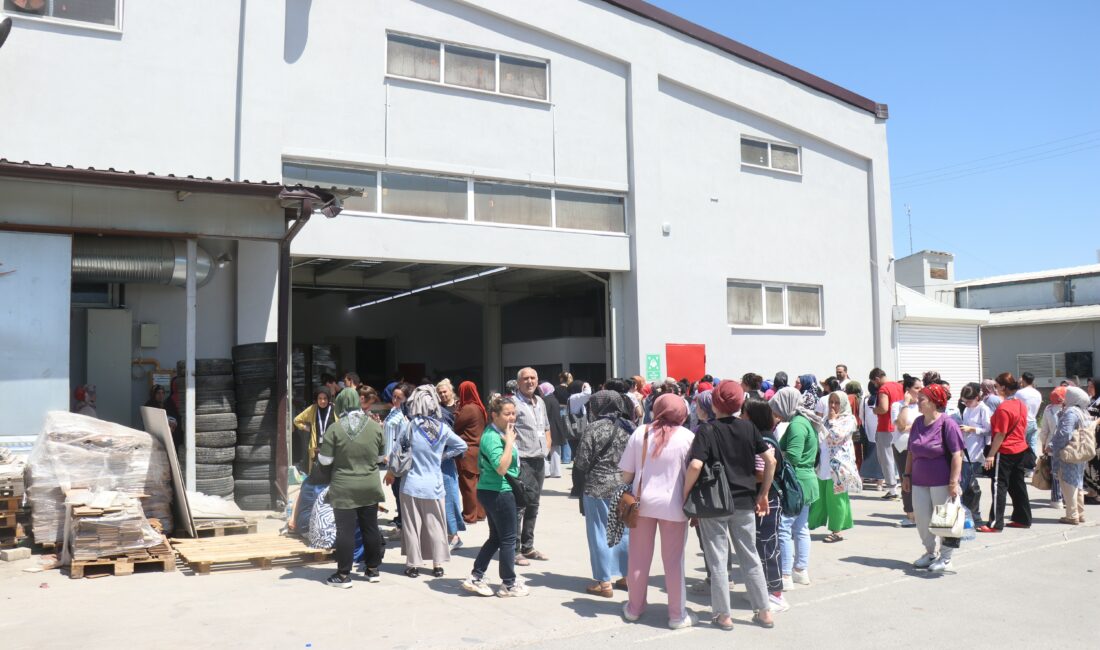 Bursa'nın Gemlik ilçesinde meydana gelen ve Sakarya'da da hissedilen 4.3