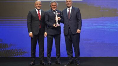 Türkiye İhracatçılar Meclisi tarafından düzenlenen “İhracatın Şampiyonları” ödül töreninde, Yeşim