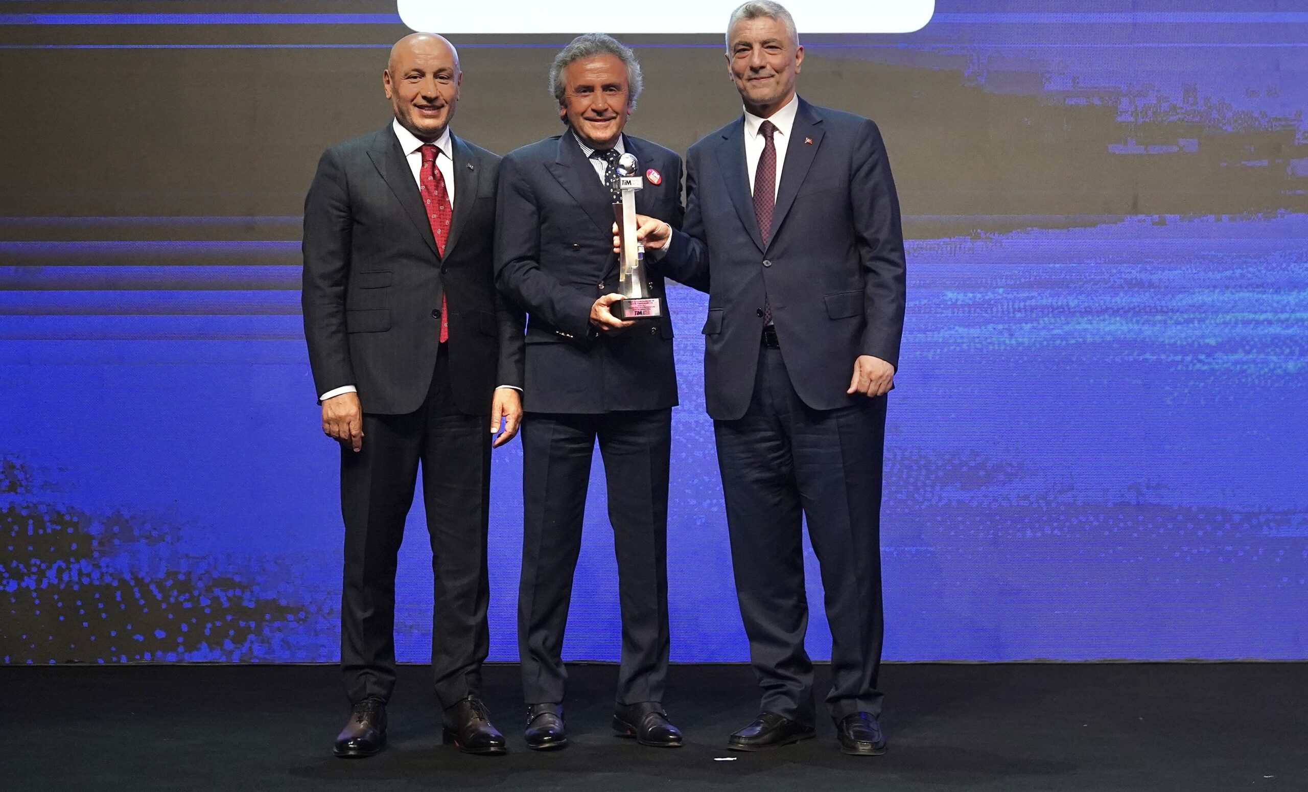 Türkiye İhracatçılar Meclisi tarafından düzenlenen “İhracatın Şampiyonları” ödül töreninde, Yeşim