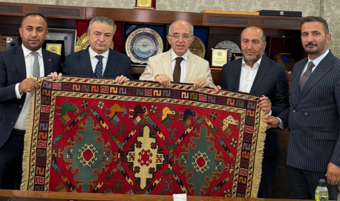 Asrın İşadamları Derneği (ASRİAD) Genel Başkanı Cemil Yıldız, tekstil ve