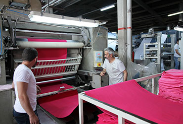 Yüksek enflasyonla mücadele için uygulanan Orta Vadeli Program, sanayi sektörlerini