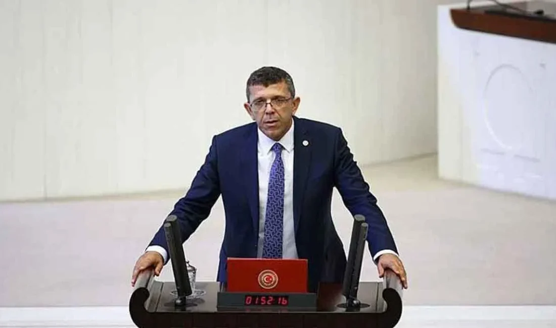 TBMM Katip Üyesi ve İYİ Parti Denizli Milletvekili Yasin Öztürk,