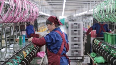 Çin'in tekstil sektörü yılın ilk dört ayında istikrarlı büyüme kaydetti.