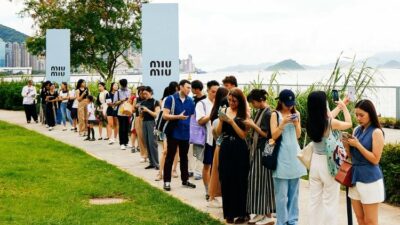 Yazılı kelimenin gücünü yansıtan Miu Miu Yaz Okumaları; Pekin, Hong