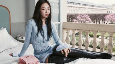 Channel’in Jennie’nin tanıttığı Sonbahar/Kış 2025-26 ön koleksiyonu ilhamını; 90'ların romantik