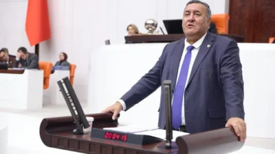 Niğde Milletvekili Ömer Fethi Gürer, tekstil sektöründeki sorunların giderek büyüdüğünü