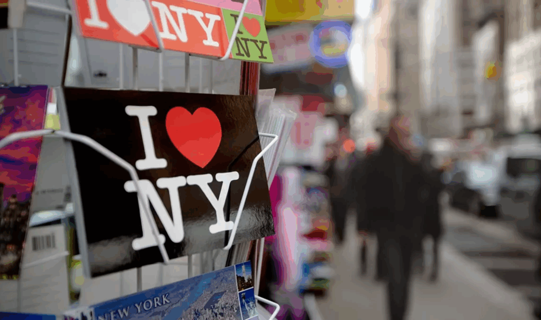 Giyim ürünlerinde kullanılmak üzere yapılan “I ♥” logosunu marka olarak