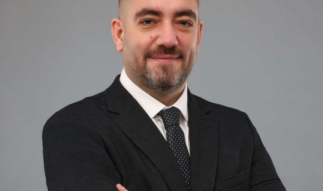 Sektörün öncü kuruluşlarından olan FLO GROUP, uluslararası mağazacılık ve satış