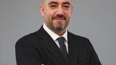 Sektörün öncü kuruluşlarından olan FLO GROUP, uluslararası mağazacılık ve satış