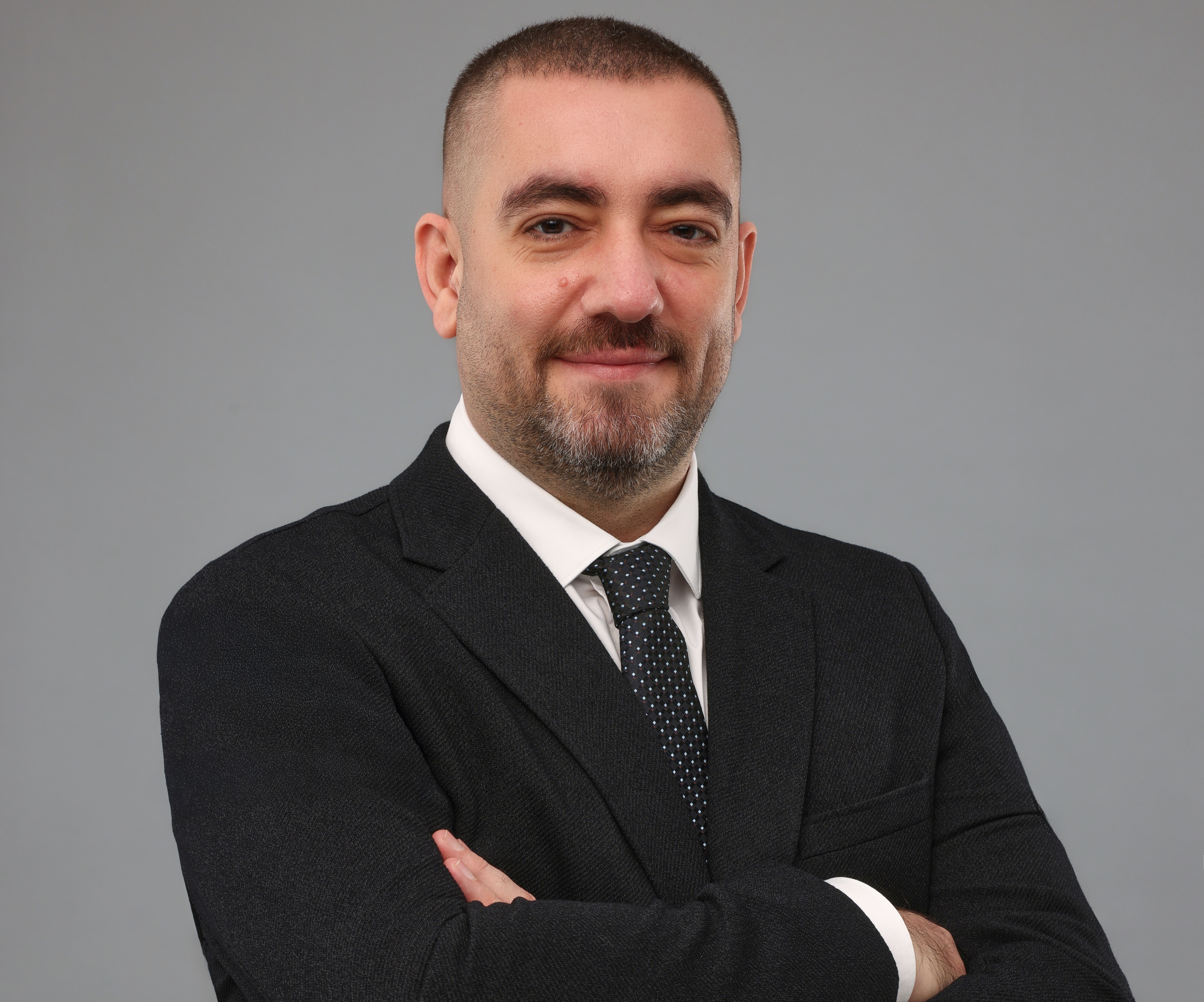 Sektörün öncü kuruluşlarından olan FLO GROUP, uluslararası mağazacılık ve satış