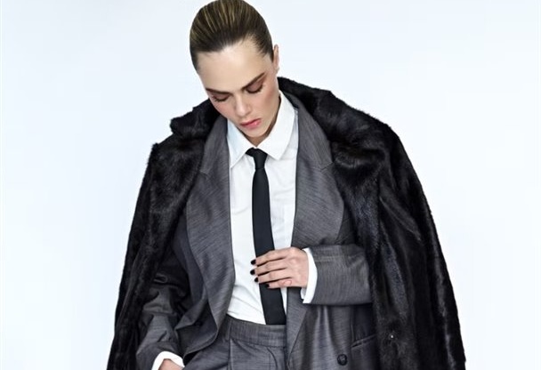 Gelecek ay yeniden piyasaya sürülecek olan Topshop, dönüşünü kutlamak için