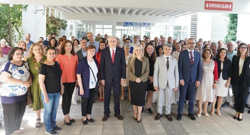 Türkiye'nin köklü tekstil mühendisliği bölümlerinden biri olan Ege Üniversitesi (EÜ)